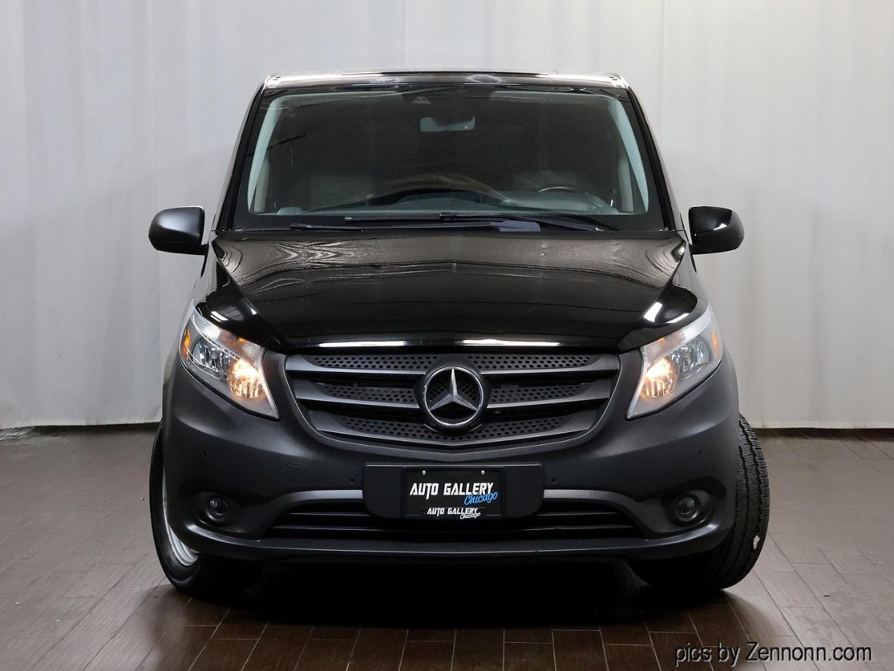 Mercedes-Benz Metris Cargo Van RWD 126" 2016