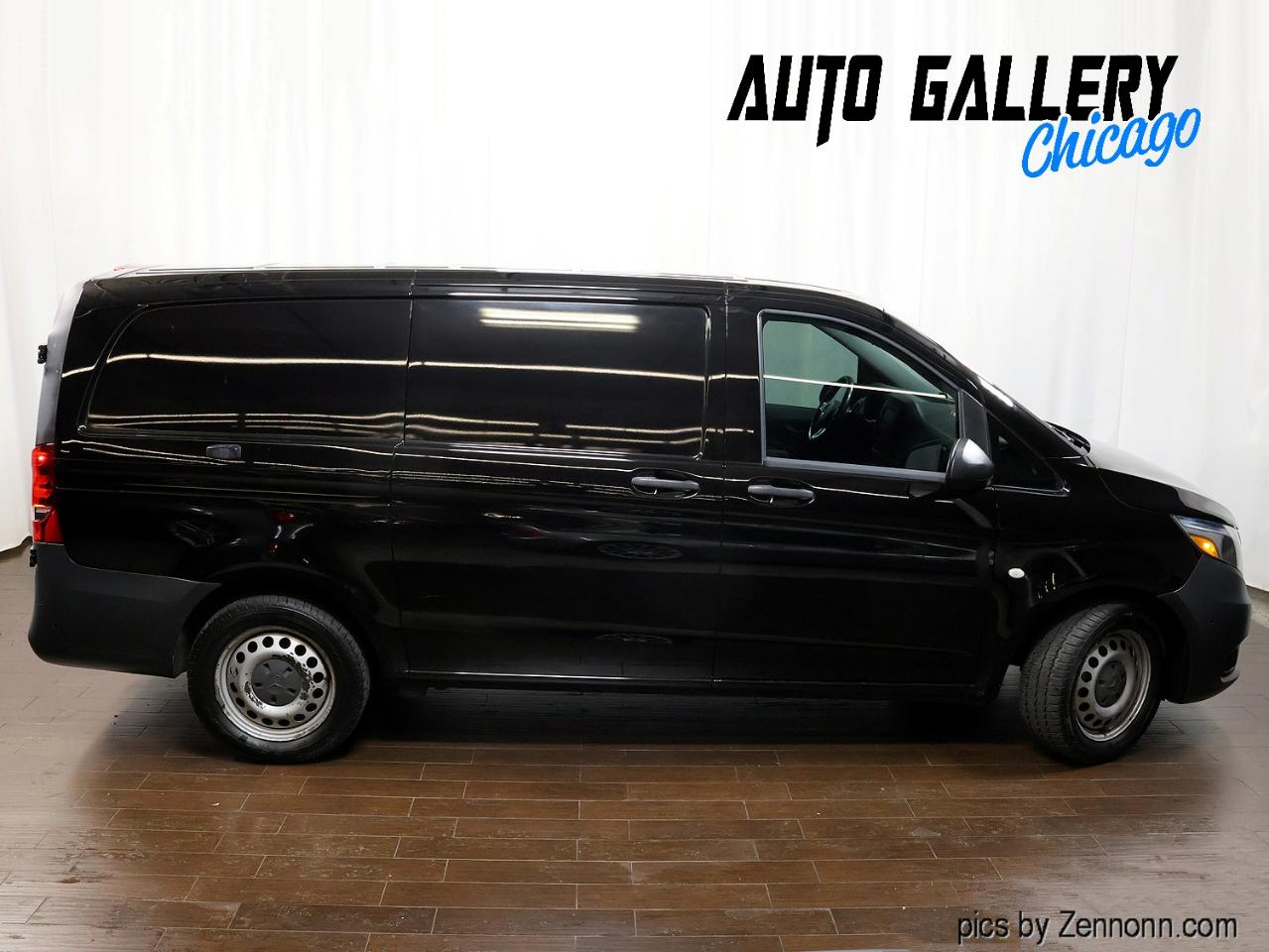 Mercedes-Benz Metris Cargo Van RWD 126" 2016