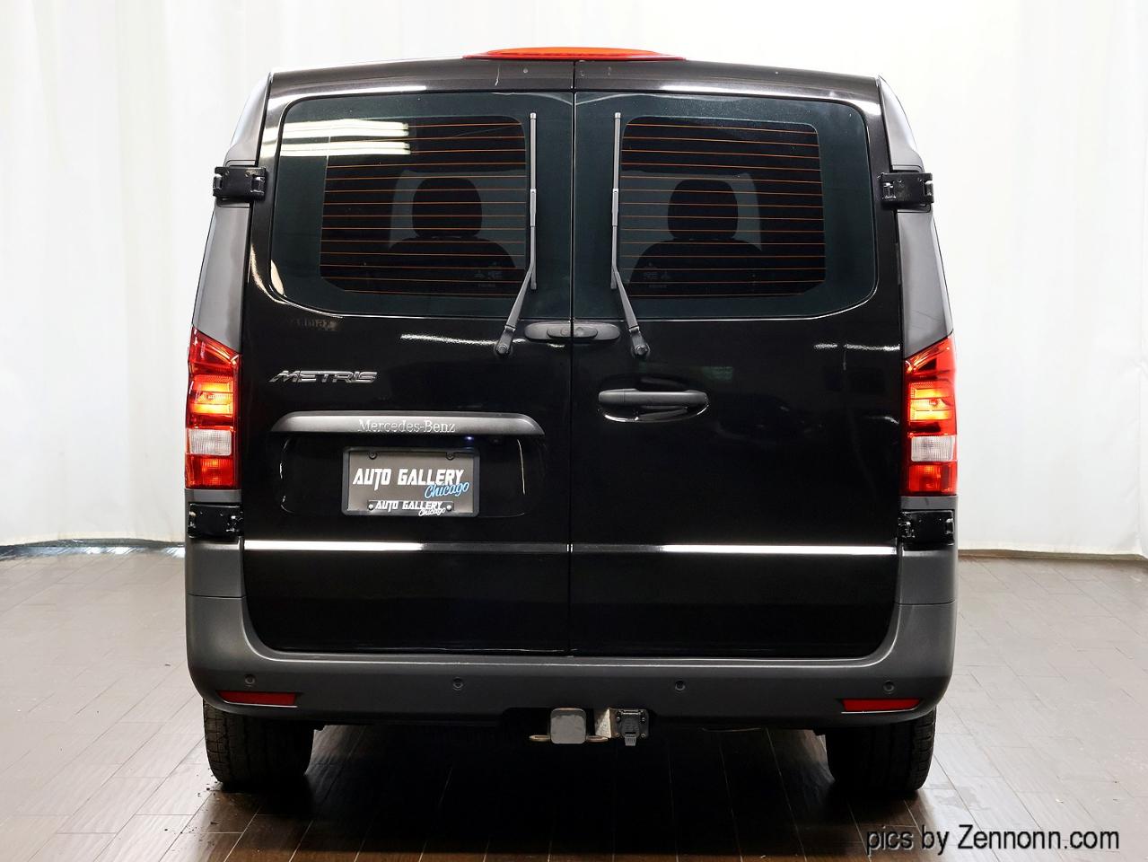 Mercedes-Benz Metris Cargo Van RWD 126" 2016