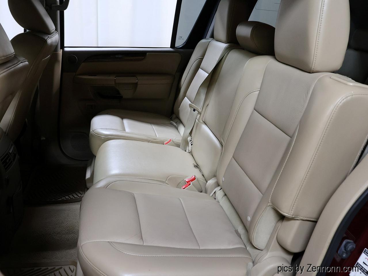 Nissan Armada 4WD 4dr Platinum 2012