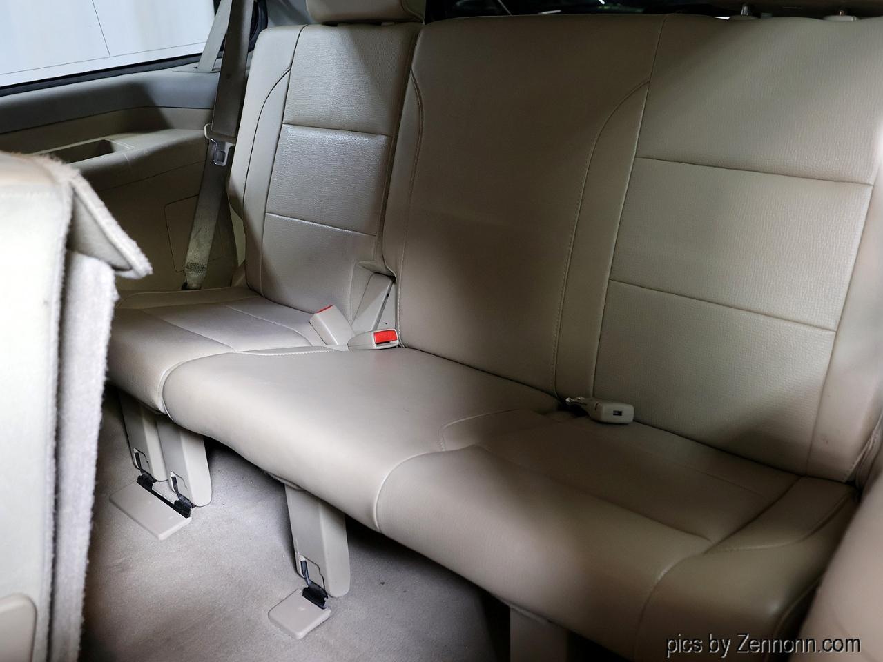 Nissan Armada 4WD 4dr Platinum 2012