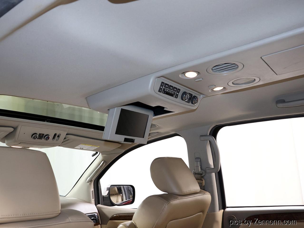 Nissan Armada 4WD 4dr Platinum 2012