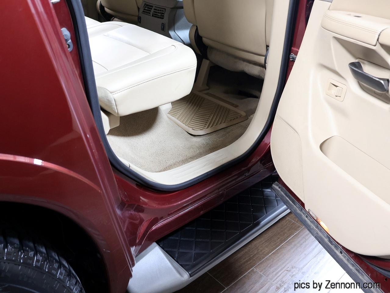 Nissan Armada 4WD 4dr Platinum 2012