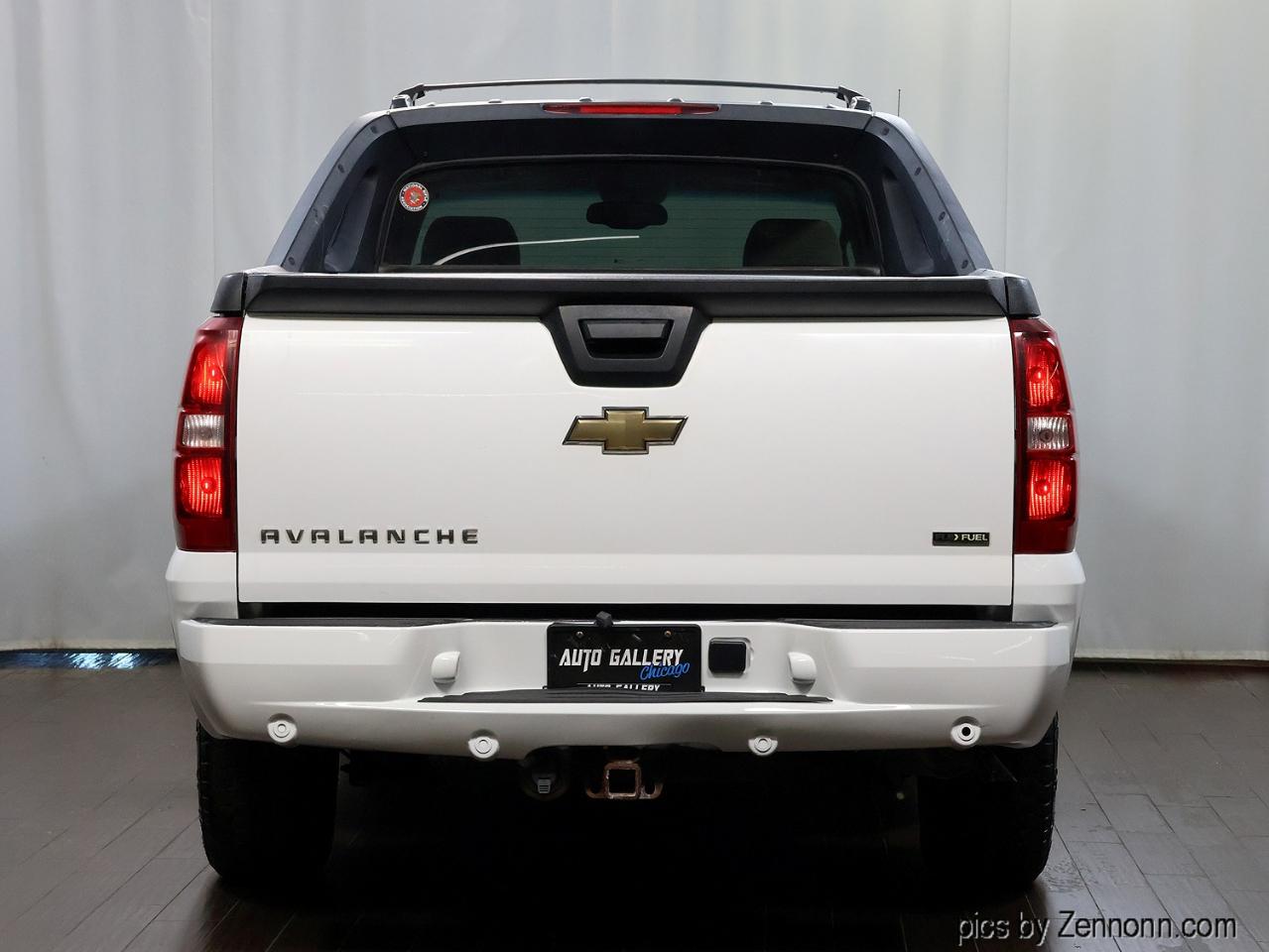 Chevrolet Avalanche 4WD Crew Cab 130" LT w/1LT 2008