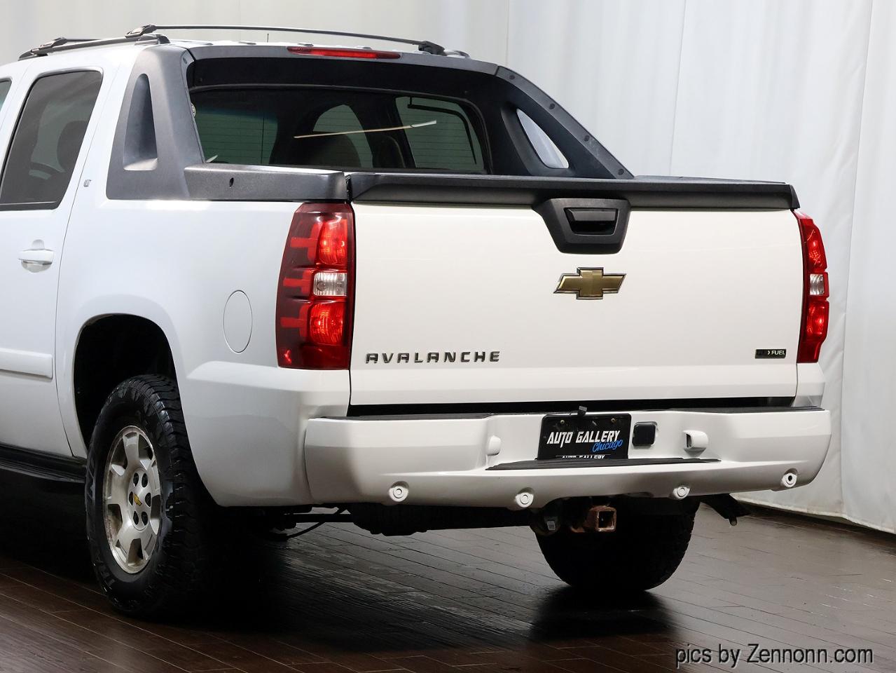 Chevrolet Avalanche 4WD Crew Cab 130" LT w/1LT 2008
