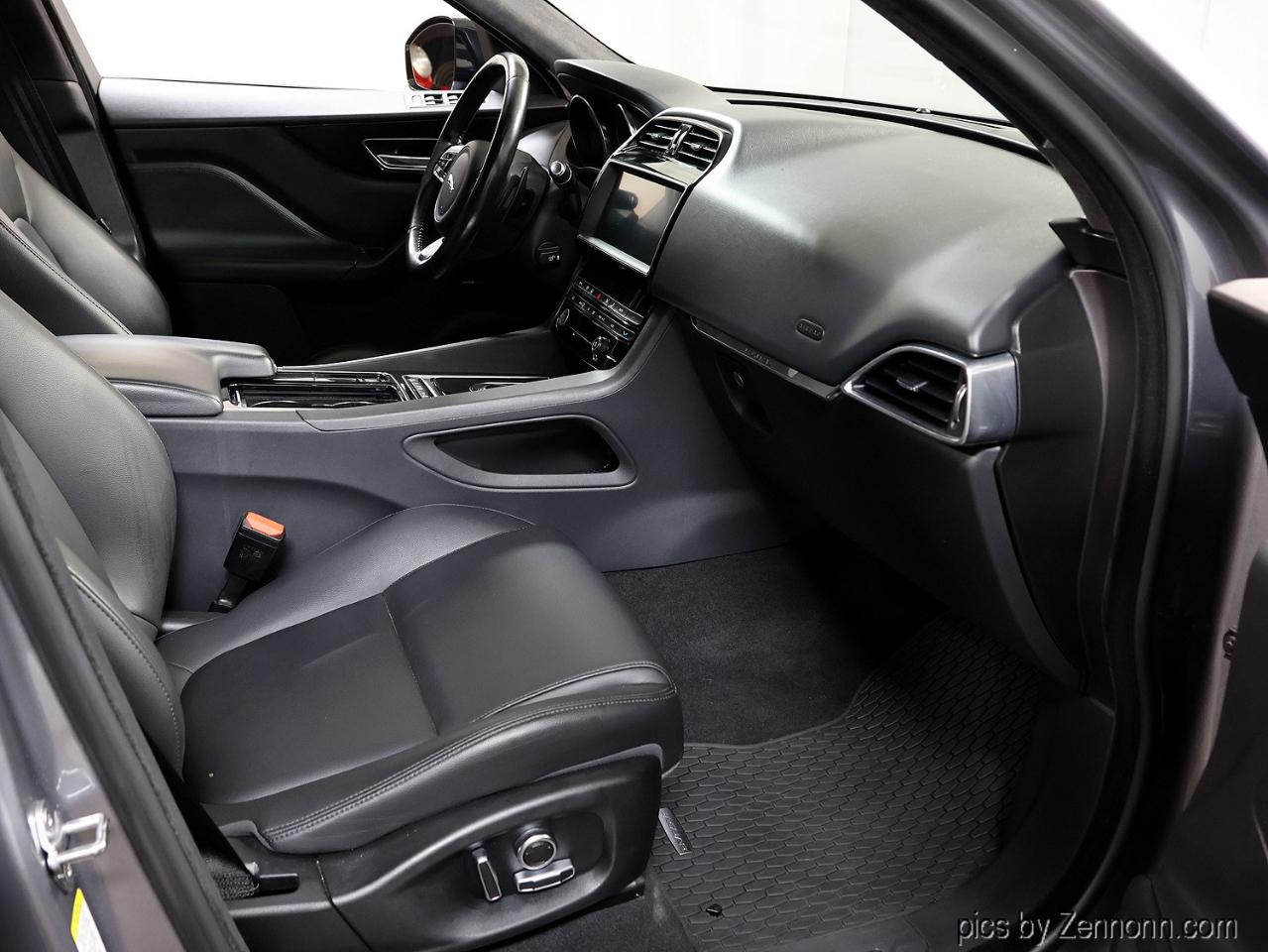 Jaguar F-Pace 25t Premium AWD 2020