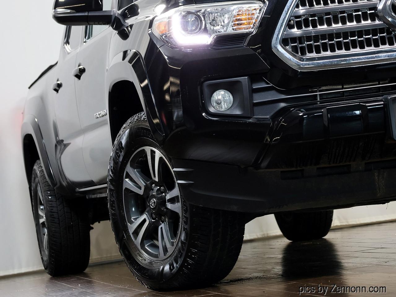 Toyota Tacoma 4WD Double Cab LB V6 AT TRD Off Road (Natl) 2016