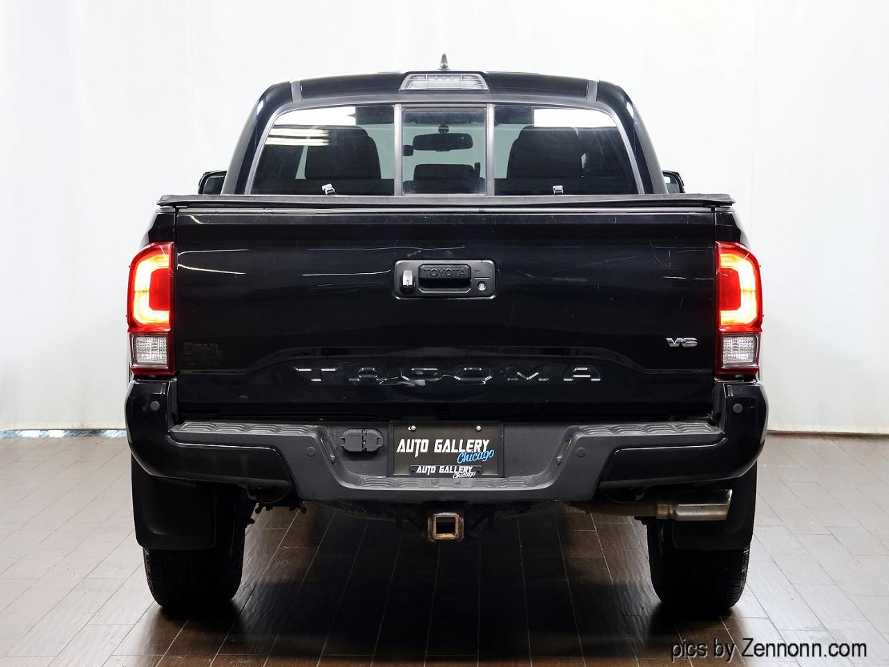 Toyota Tacoma 4WD Double Cab LB V6 AT TRD Off Road (Natl) 2016