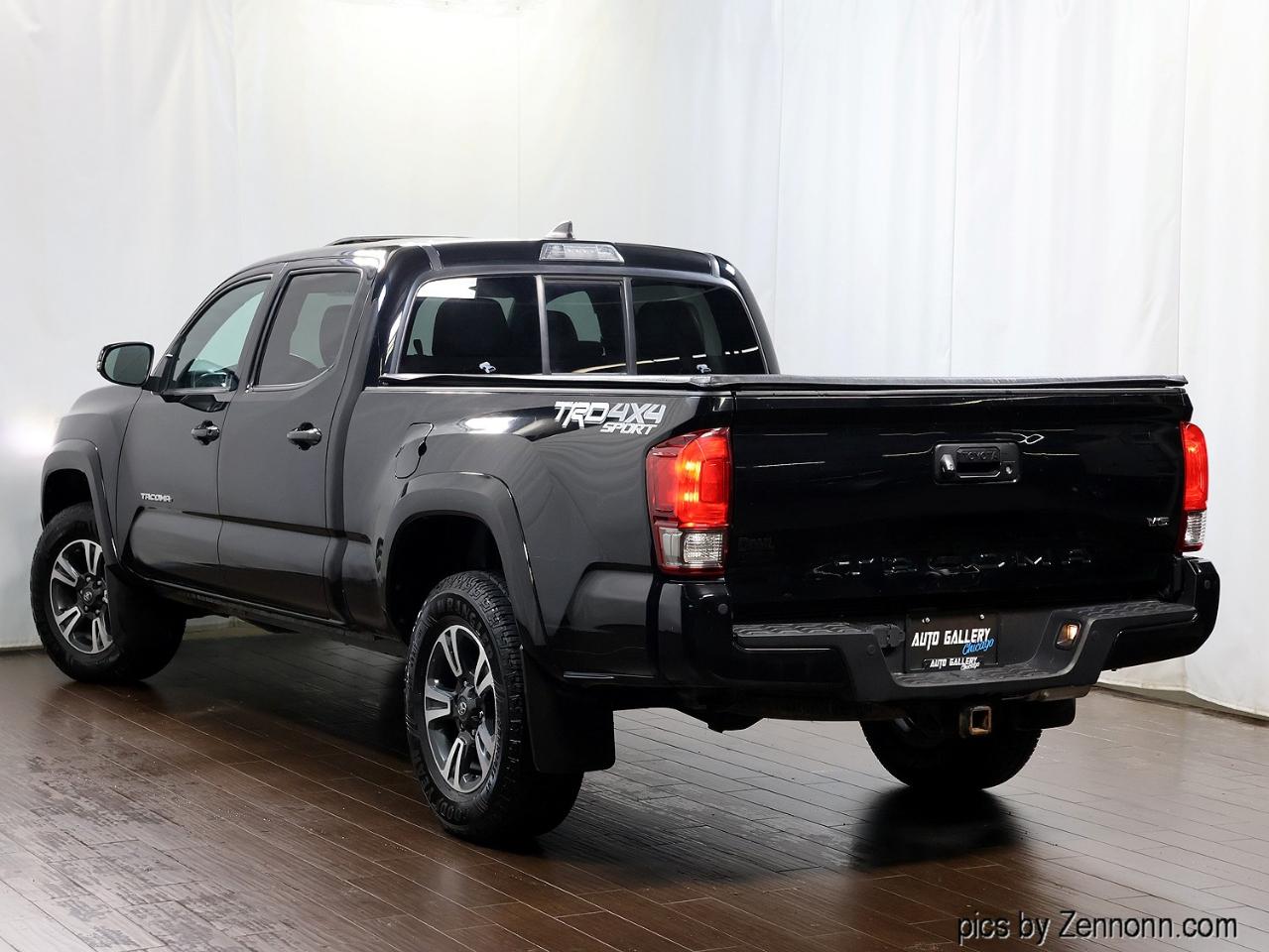 Toyota Tacoma 4WD Double Cab LB V6 AT TRD Off Road (Natl) 2016