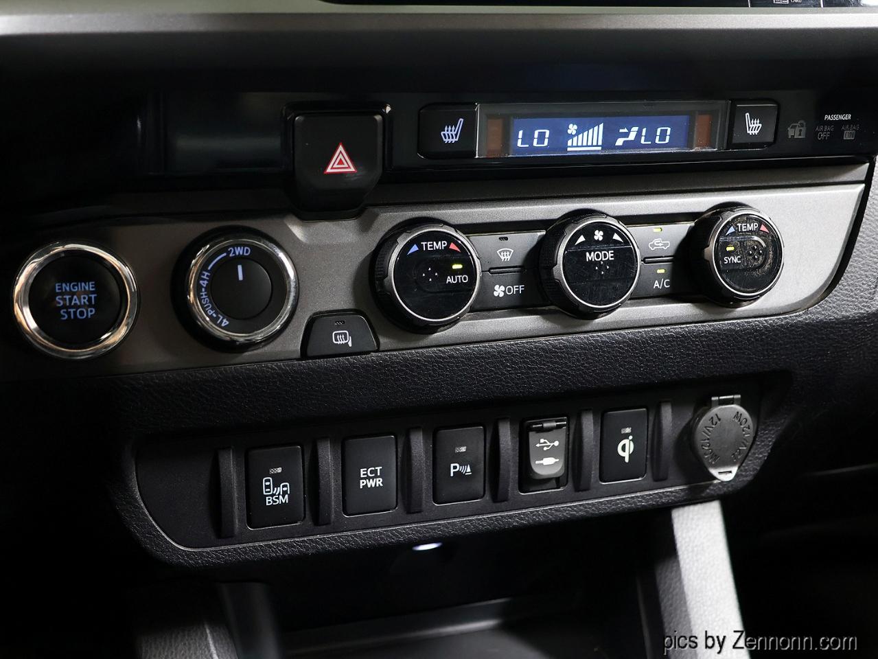 Toyota Tacoma 4WD Double Cab LB V6 AT TRD Off Road (Natl) 2016