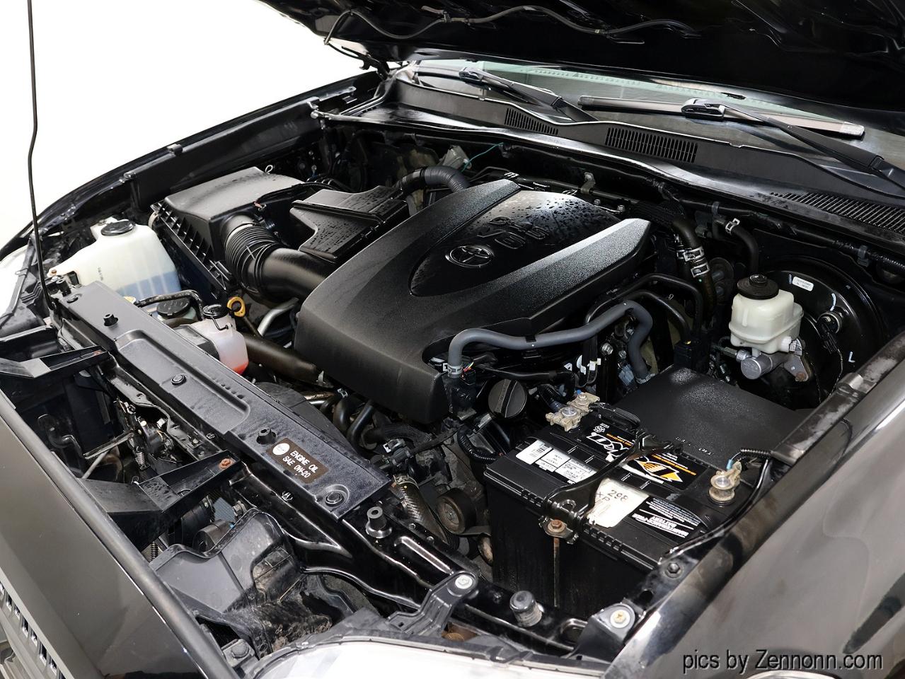 Toyota Tacoma 4WD Double Cab LB V6 AT TRD Off Road (Natl) 2016