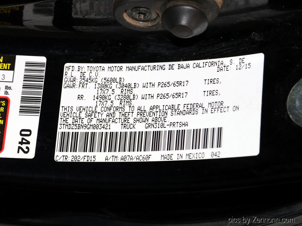 Toyota Tacoma 4WD Double Cab LB V6 AT TRD Off Road (Natl) 2016