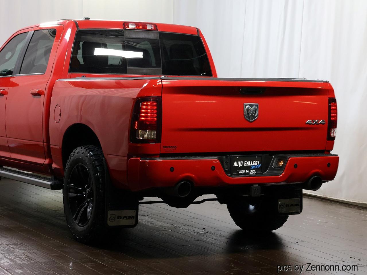RAM 1500 4WD Crew Cab 140.5" Sport 2013