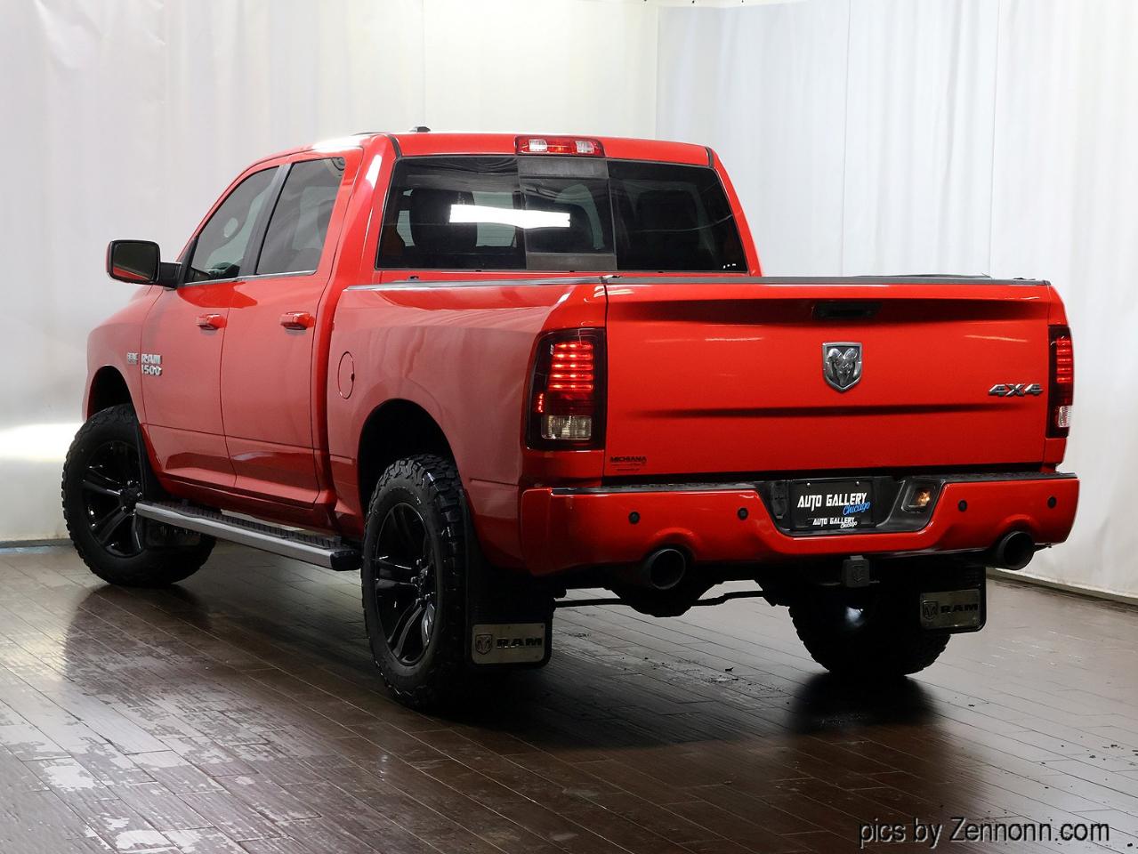 RAM 1500 4WD Crew Cab 140.5" Sport 2013