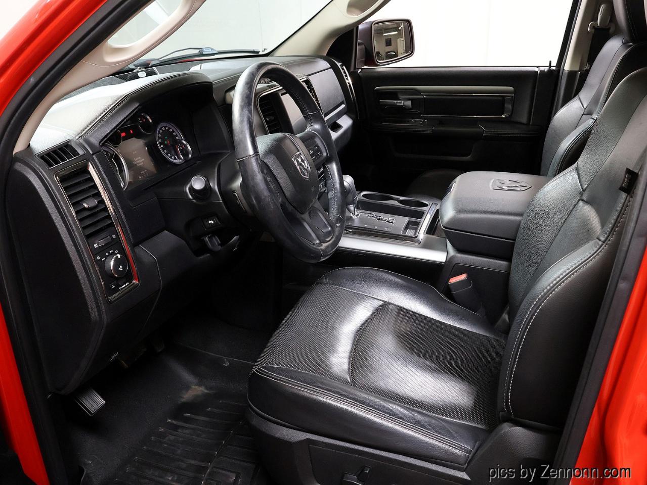 RAM 1500 4WD Crew Cab 140.5" Sport 2013
