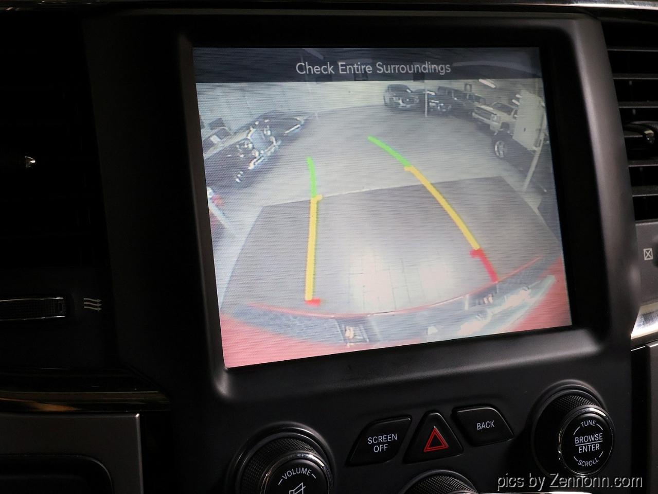 RAM 1500 4WD Crew Cab 140.5" Sport 2013