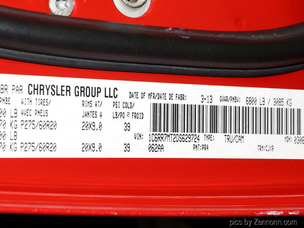 RAM 1500 4WD Crew Cab 140.5" Sport 2013
