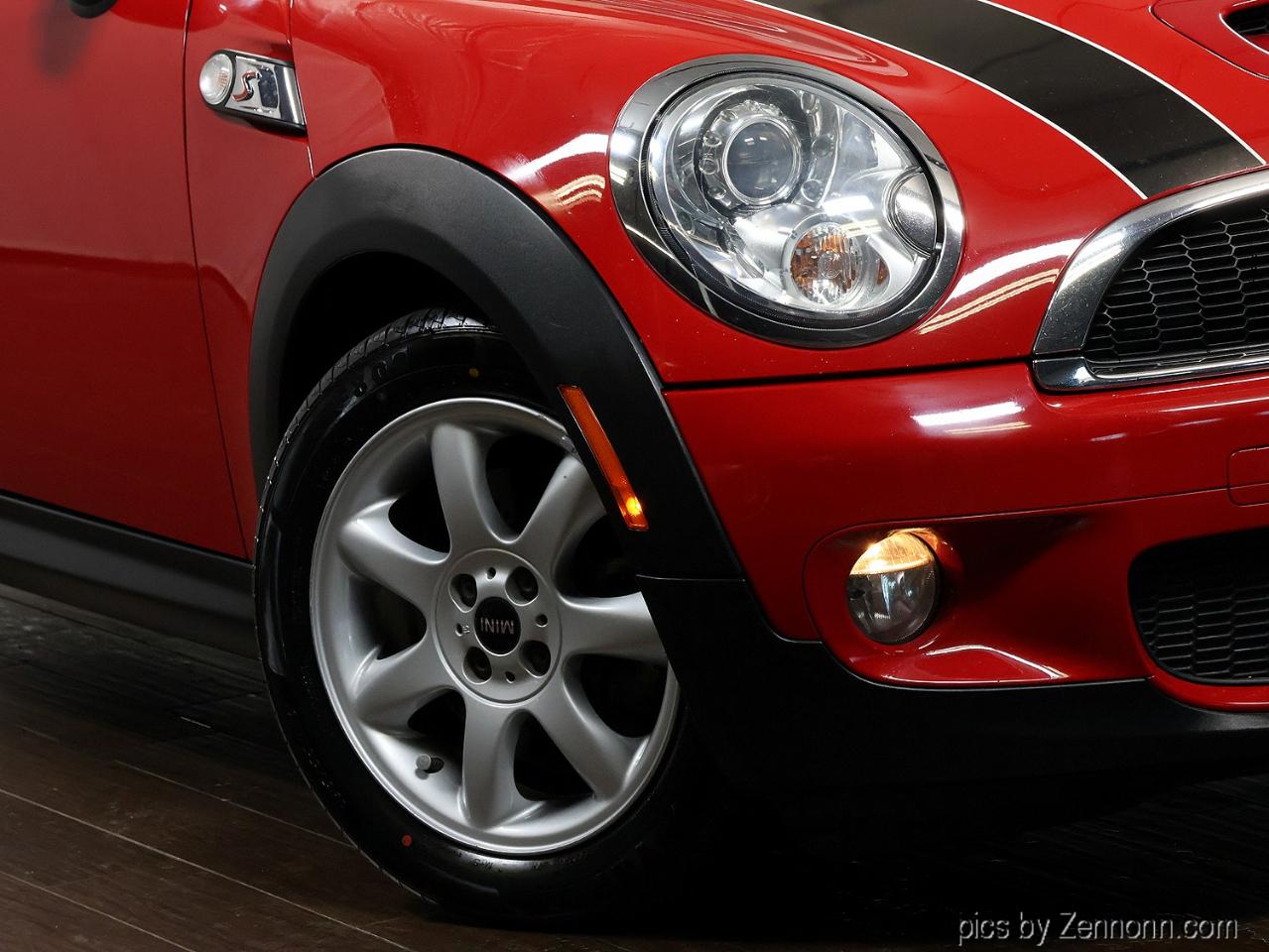 MINI Cooper Convertible 2dr S 2009