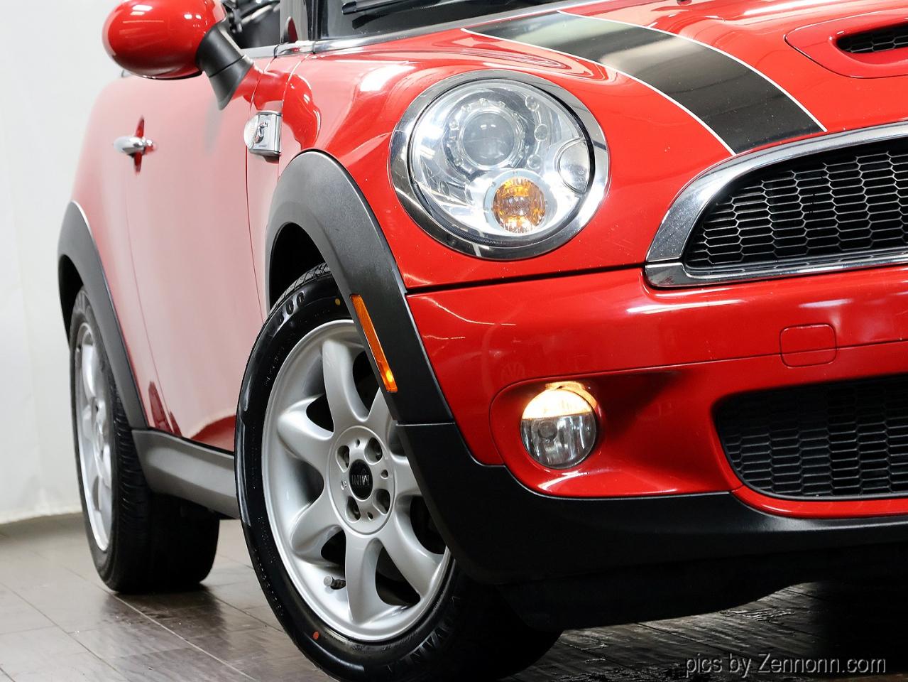 MINI Cooper Convertible 2dr S 2009