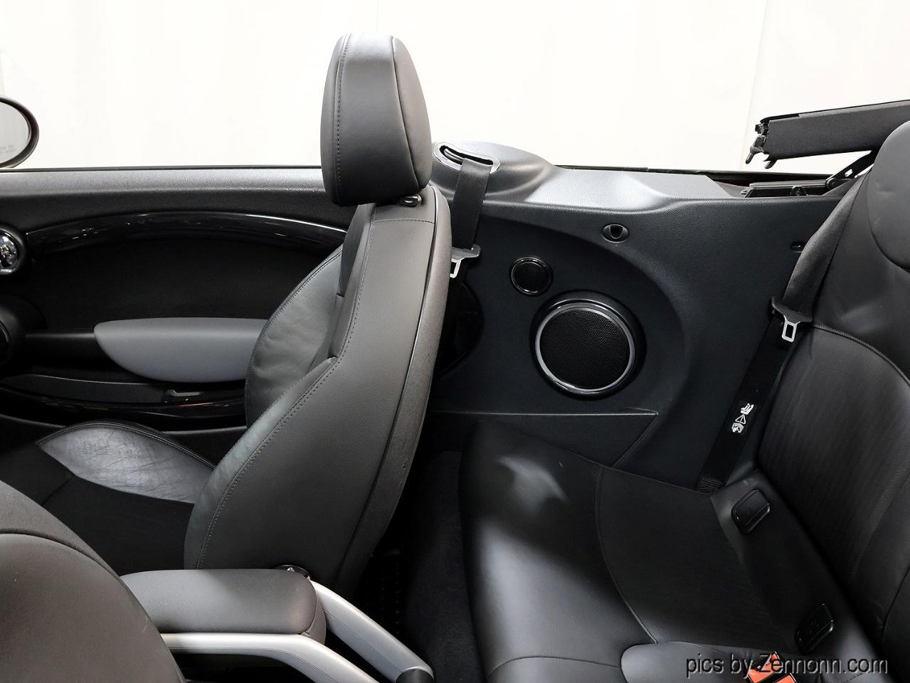 MINI Cooper Convertible 2dr S 2009