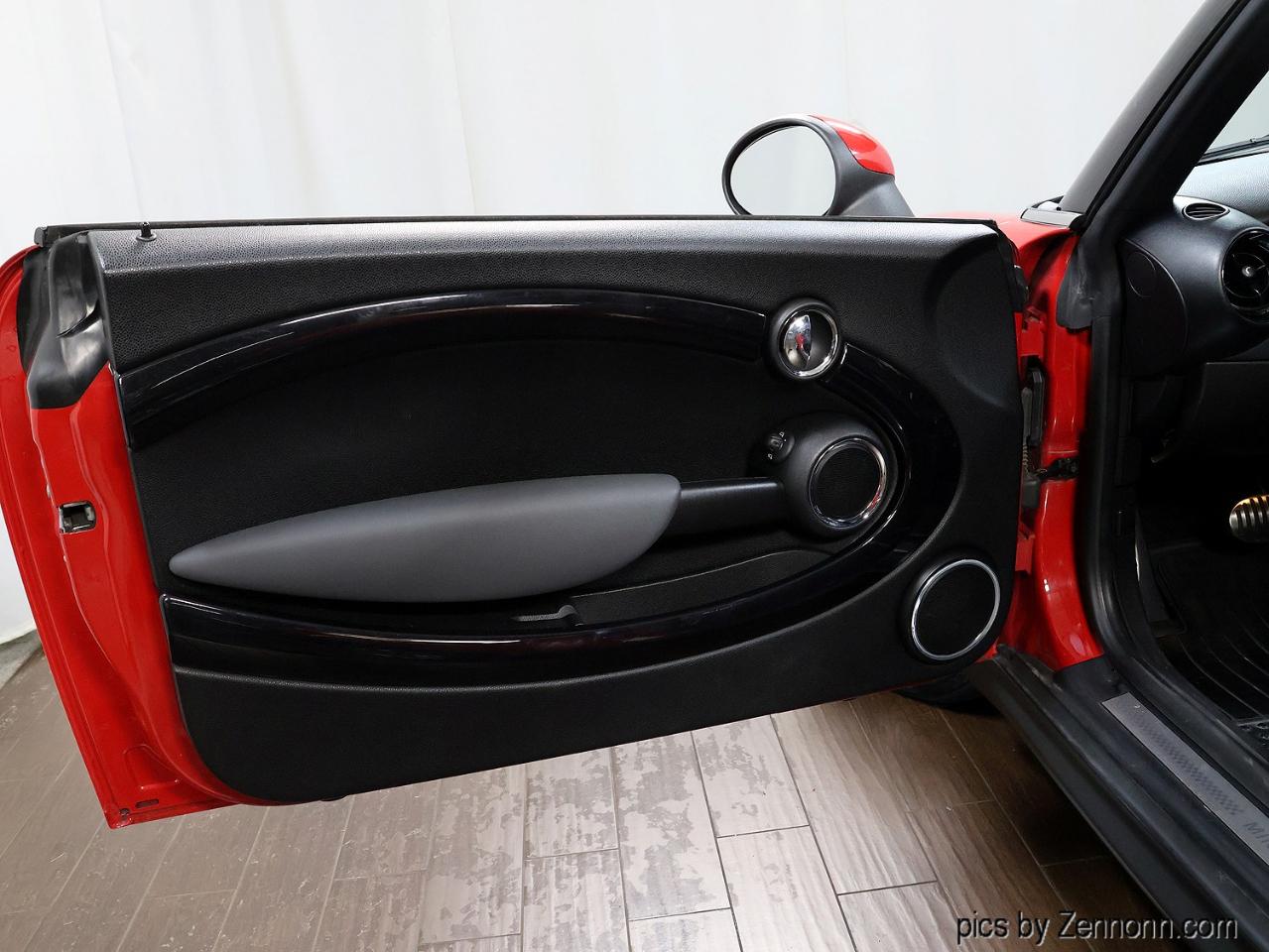 MINI Cooper Convertible 2dr S 2009