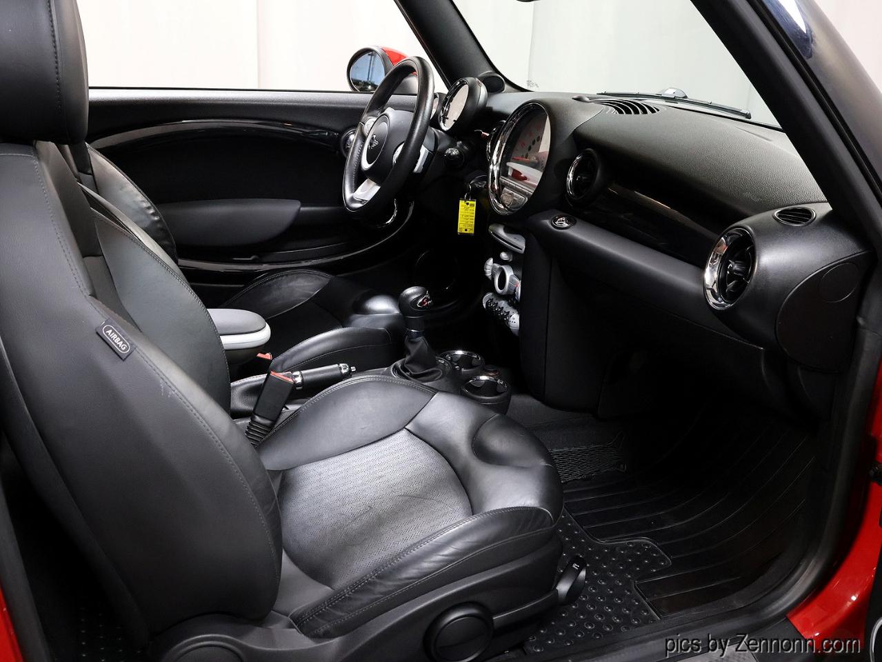 MINI Cooper Convertible 2dr S 2009