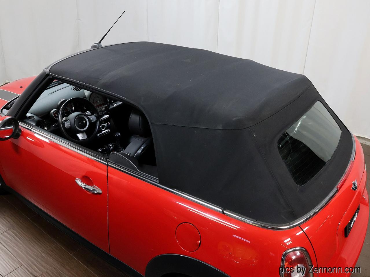 MINI Cooper Convertible 2dr S 2009