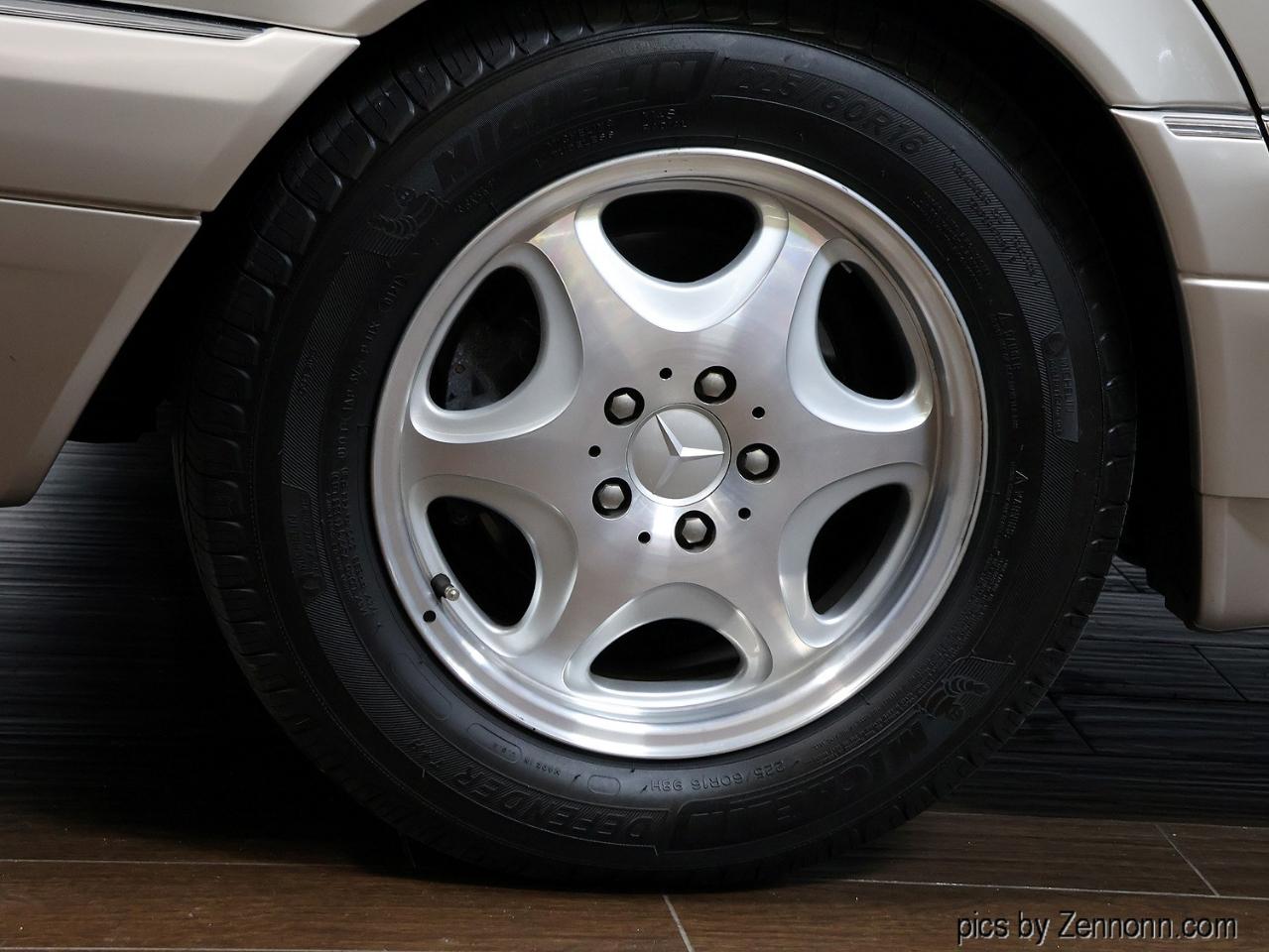 Mercedes-Benz S-Class 4dr Sdn 3.2L SWB 1999