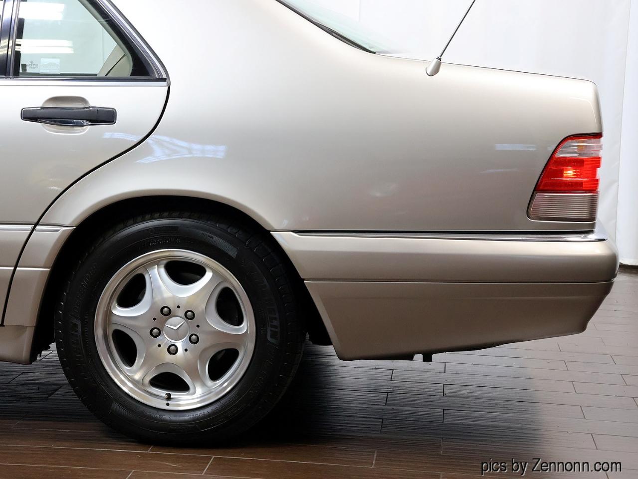 Mercedes-Benz S-Class 4dr Sdn 3.2L SWB 1999