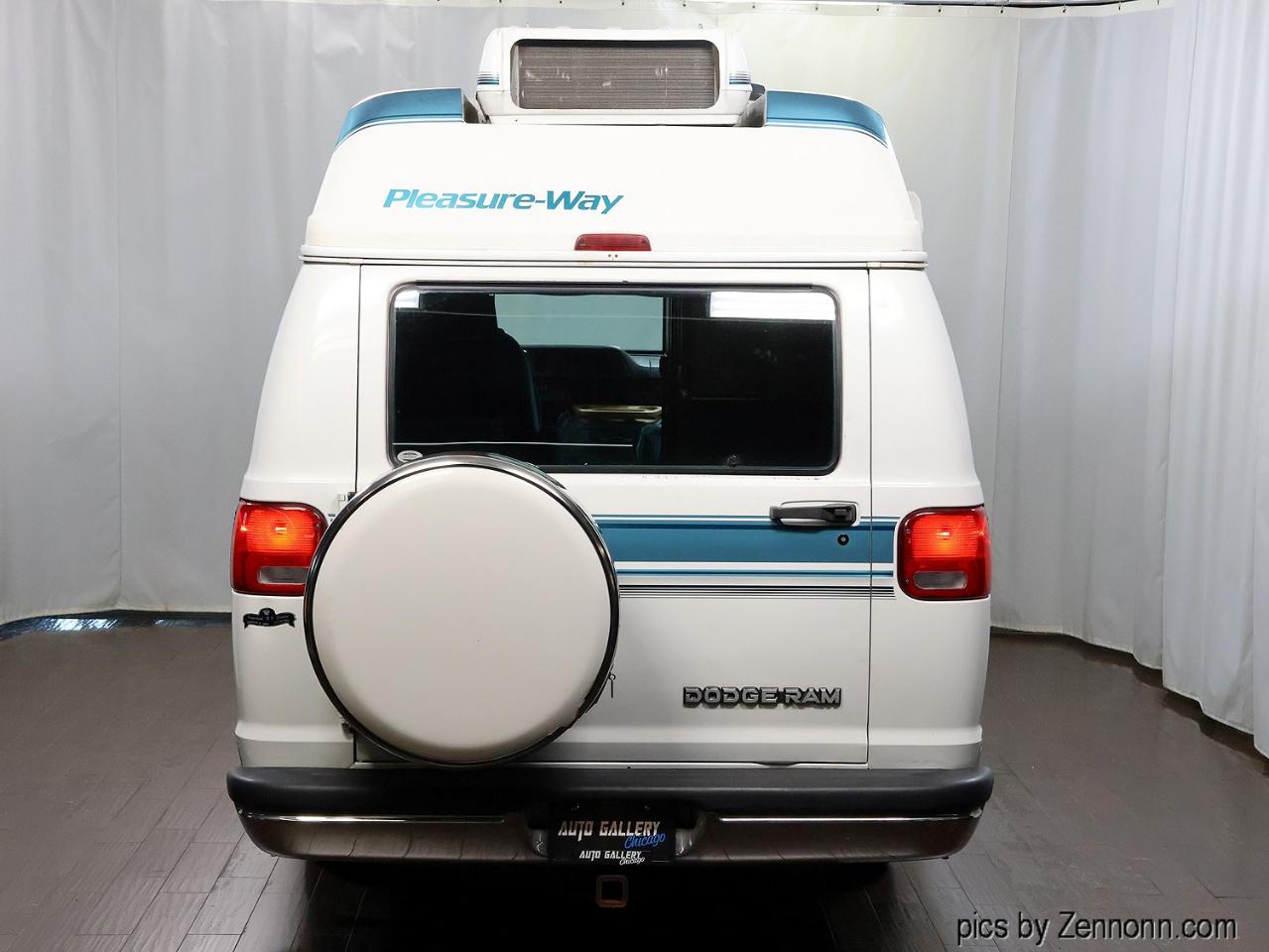Dodge Ram Van B350 127" WB 1994