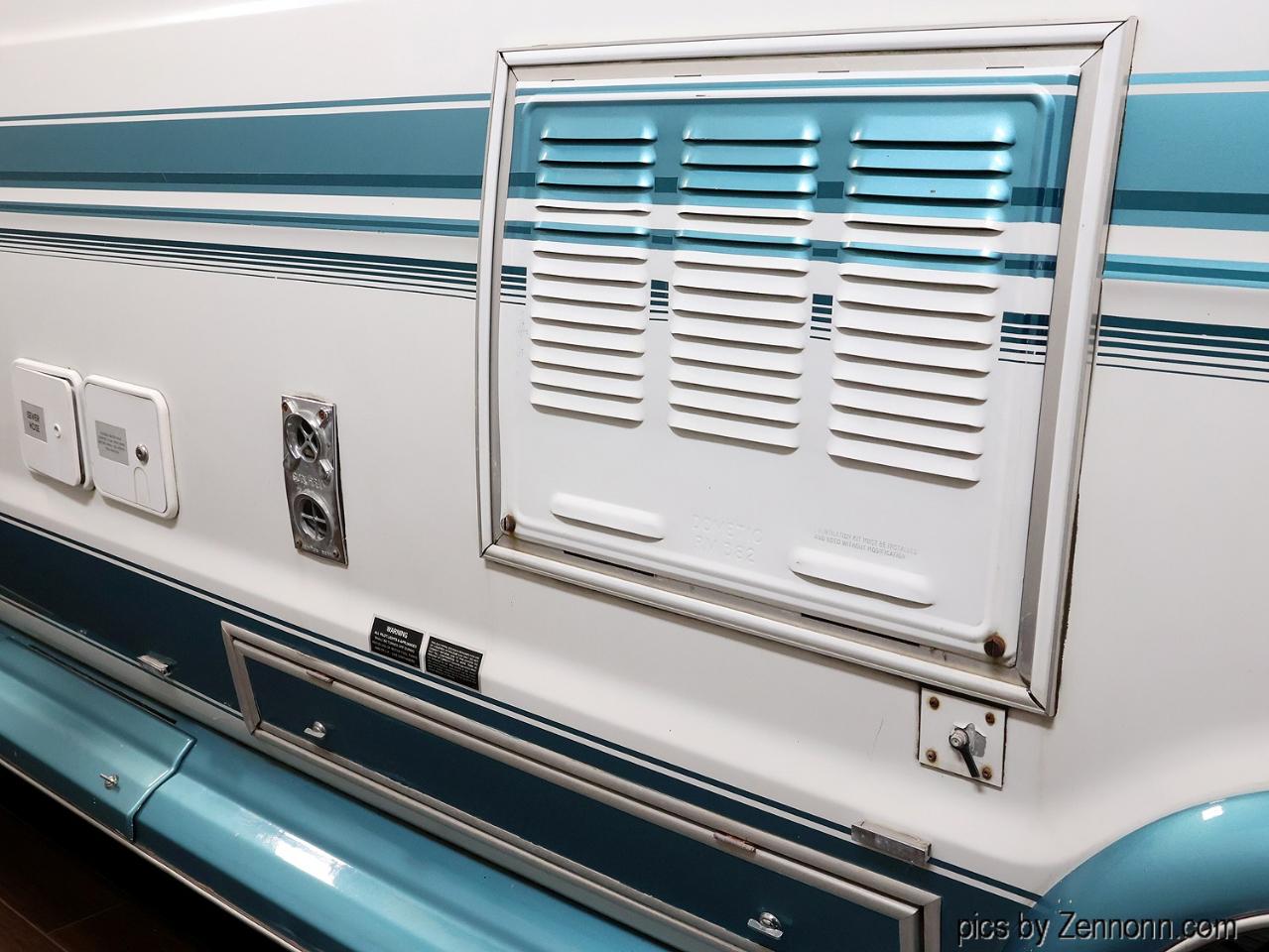 Dodge Ram Van B350 127" WB 1994
