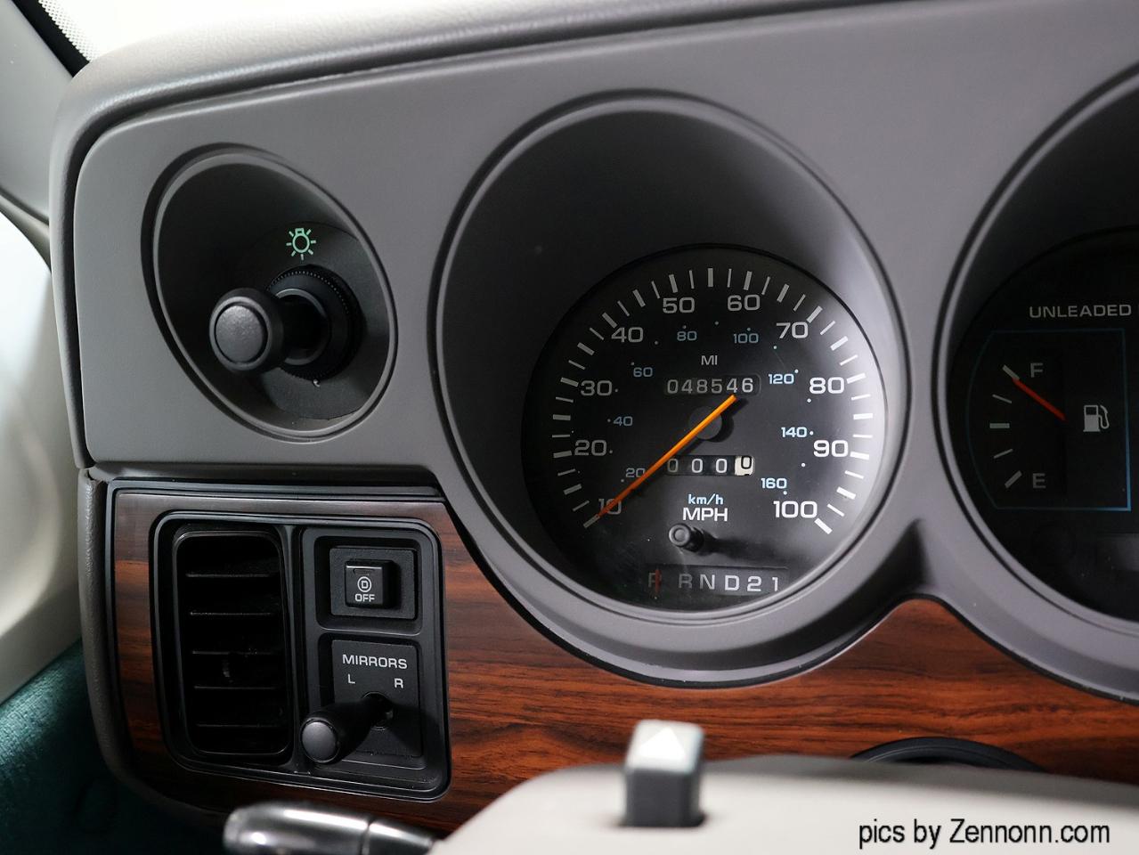 Dodge Ram Van B350 127" WB 1994