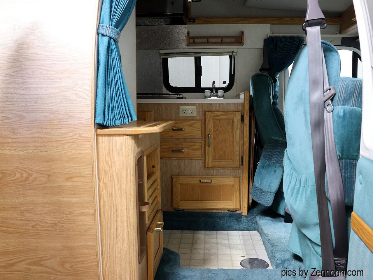 Dodge Ram Van B350 127" WB 1994