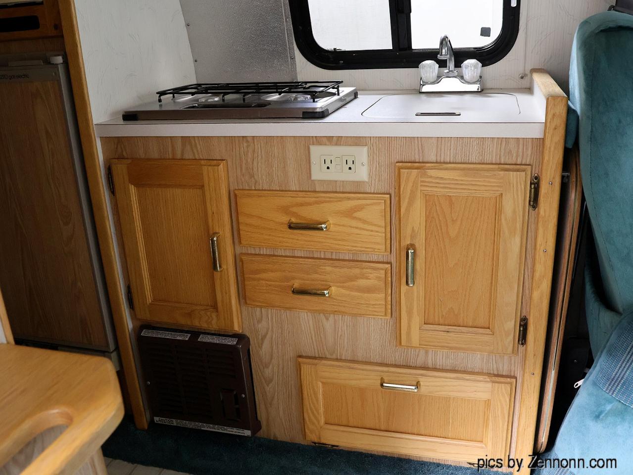 Dodge Ram Van B350 127" WB 1994