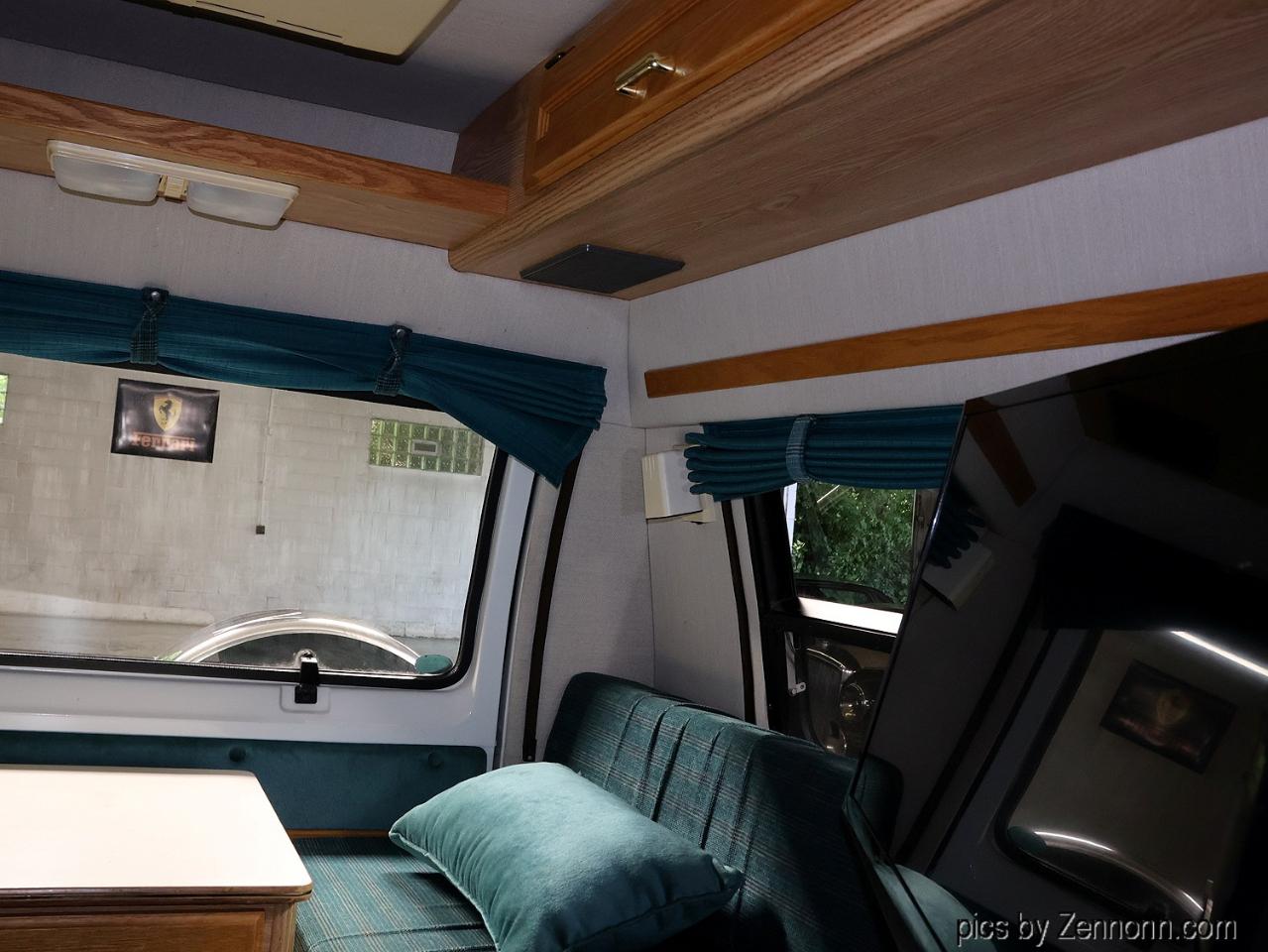 Dodge Ram Van B350 127" WB 1994