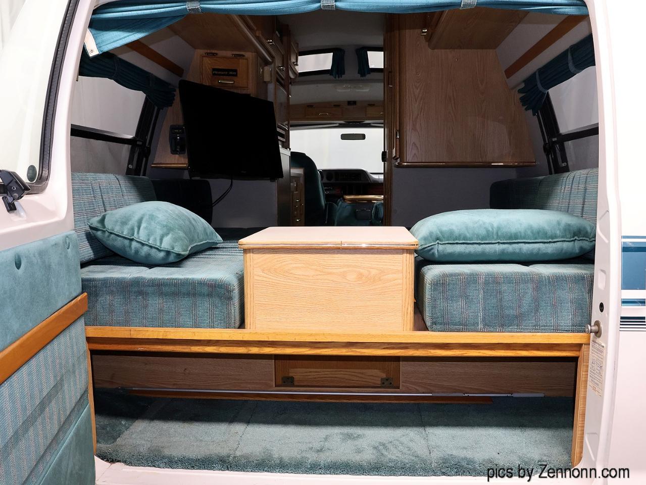 Dodge Ram Van B350 127" WB 1994