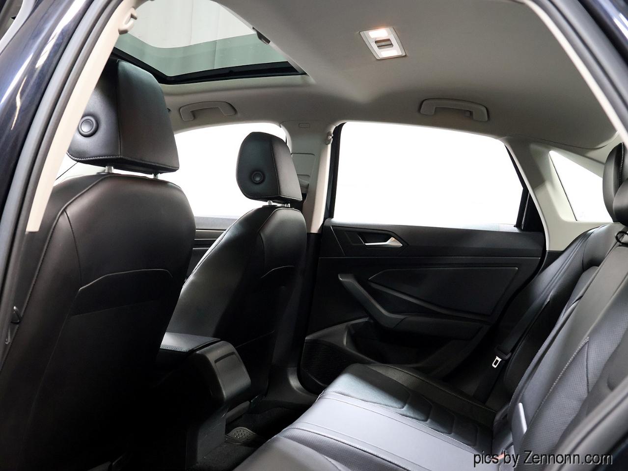 Volkswagen Jetta SEL Premium Auto w/CWP/ULEV 2019