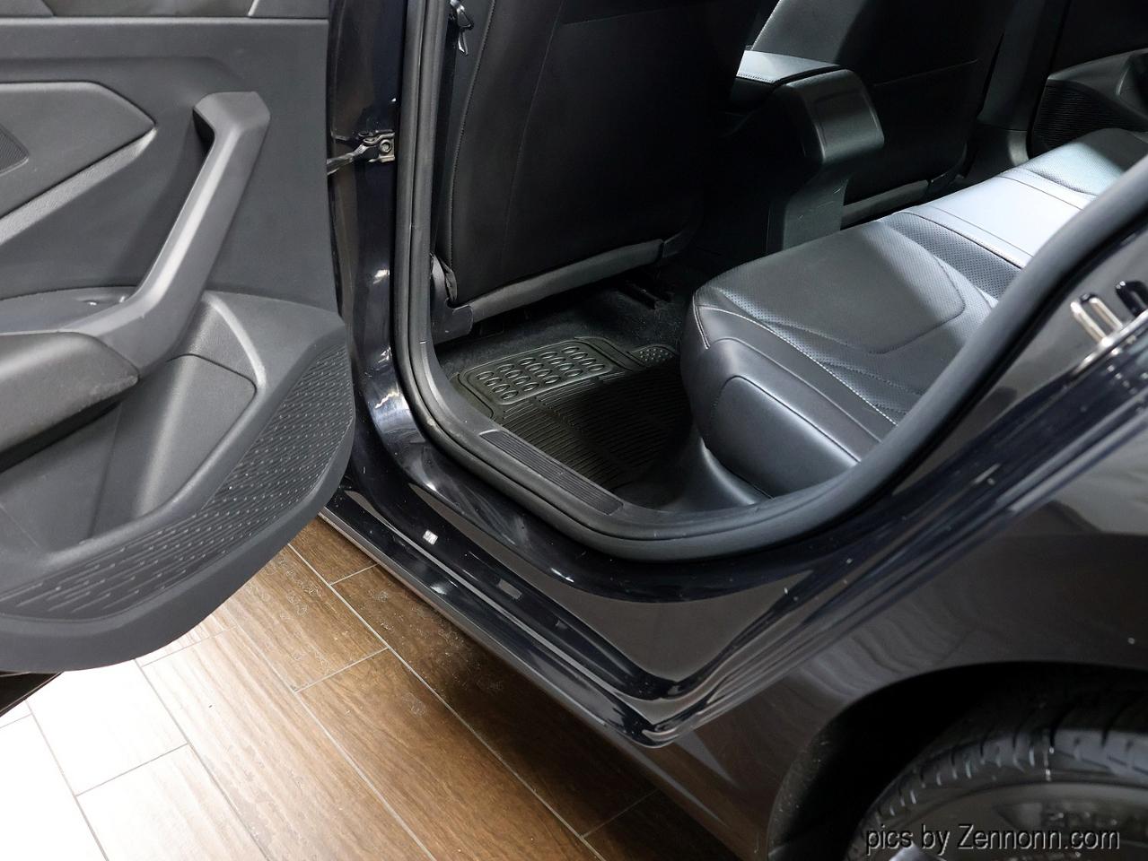 Volkswagen Jetta SEL Premium Auto w/CWP/ULEV 2019