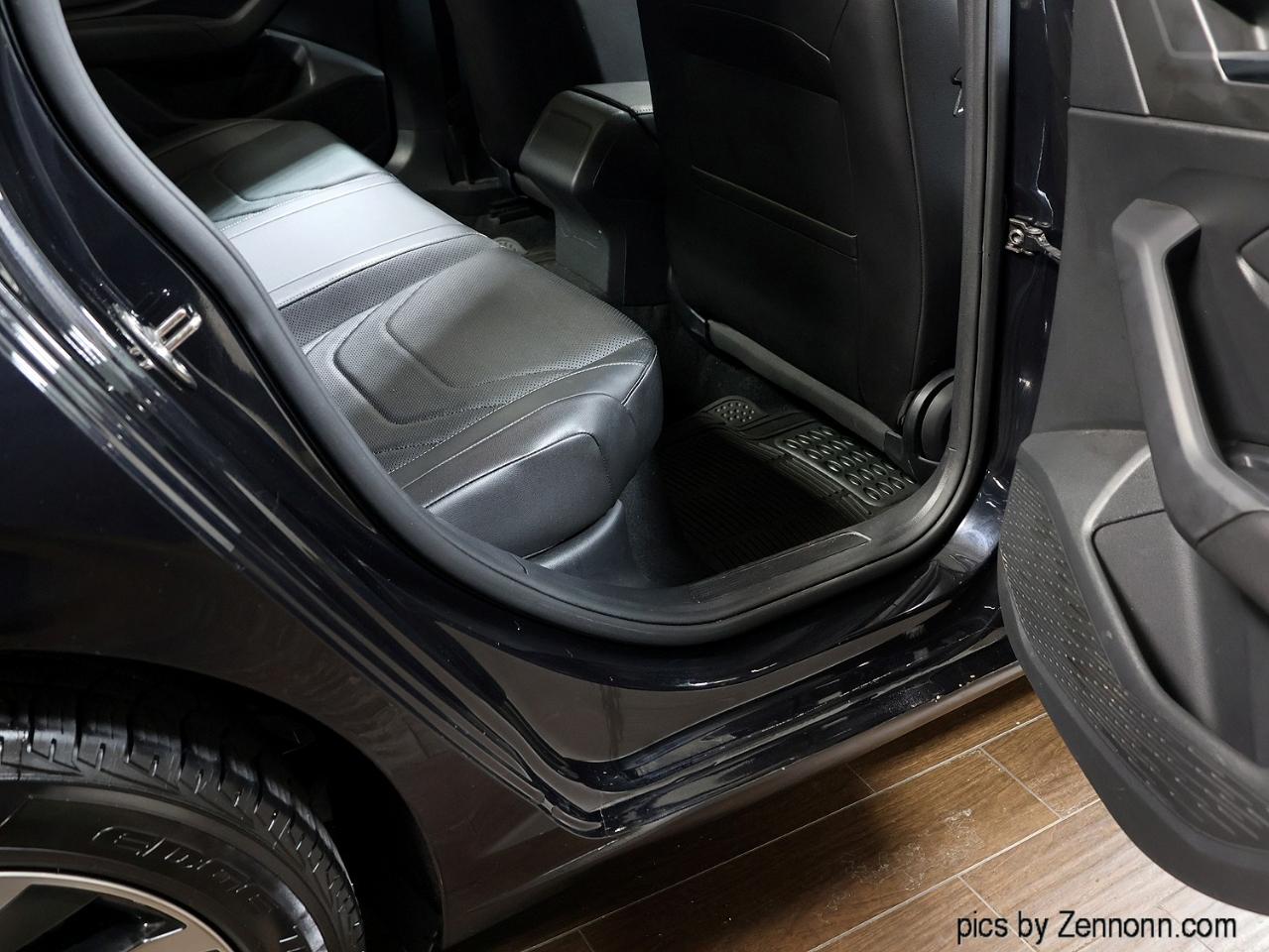Volkswagen Jetta SEL Premium Auto w/CWP/ULEV 2019