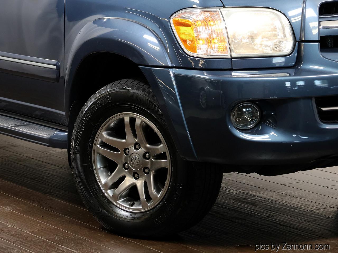 Toyota Sequoia 4dr SR5 4WD (Natl) 2006