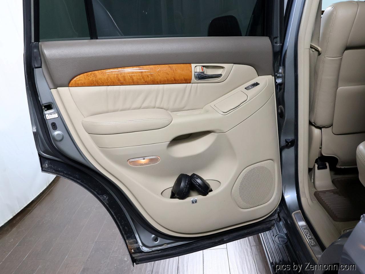 Lexus GX 470 4dr SUV 4WD 2004