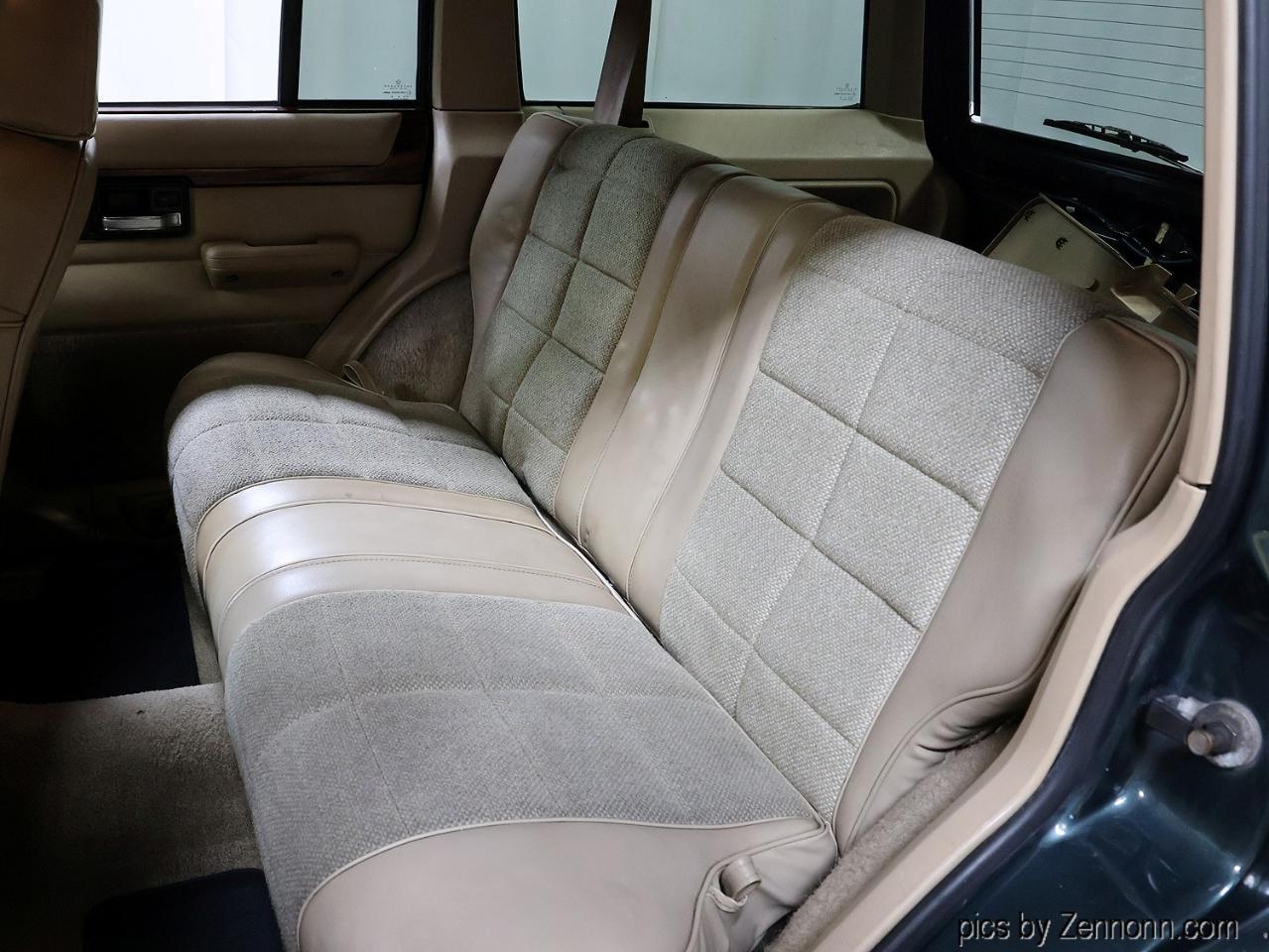 Jeep Cherokee 4dr Country 4WD 1993