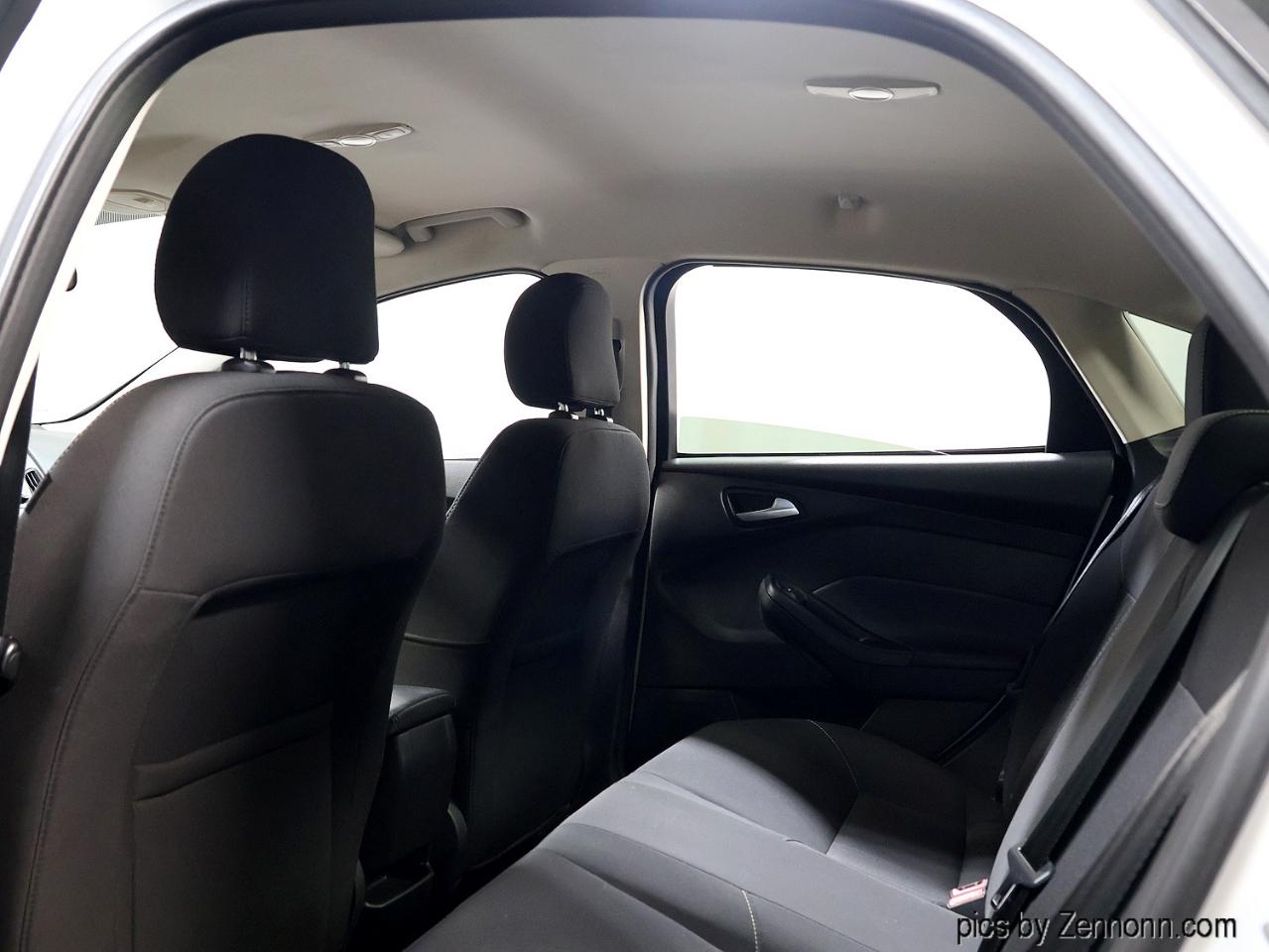 Ford Focus 4dr Sdn SE 2015