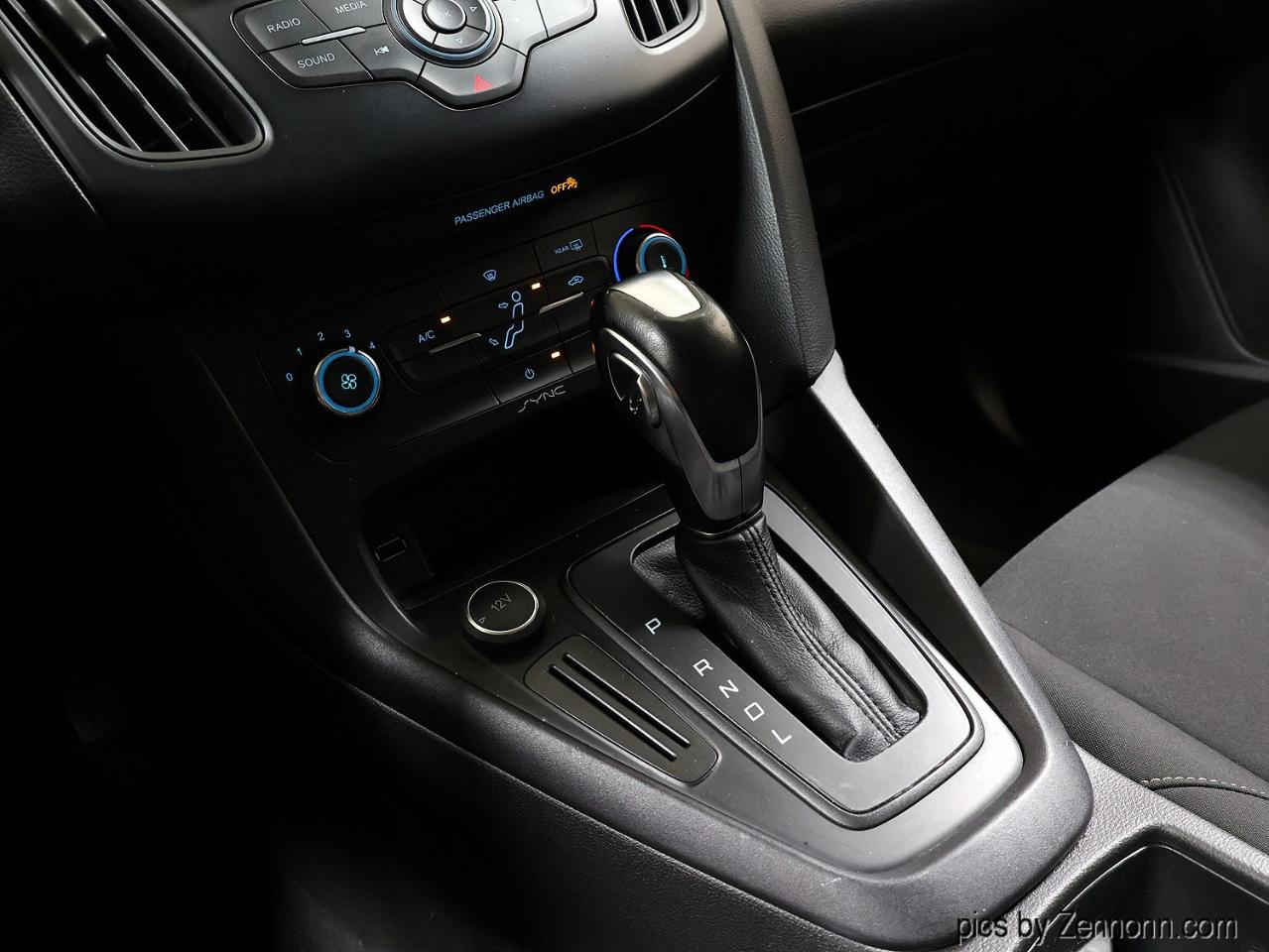 Ford Focus 4dr Sdn SE 2015