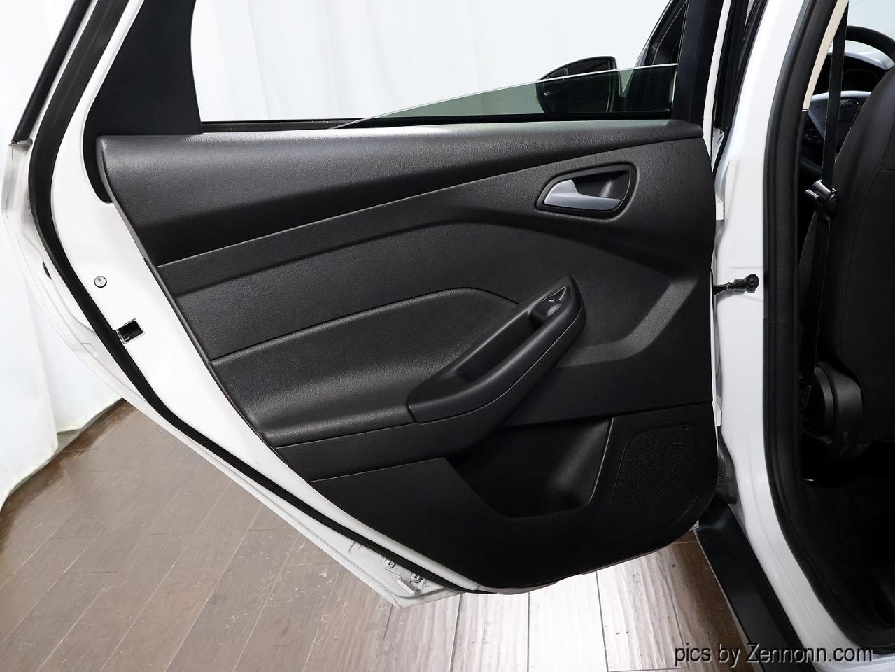 Ford Focus 4dr Sdn SE 2015