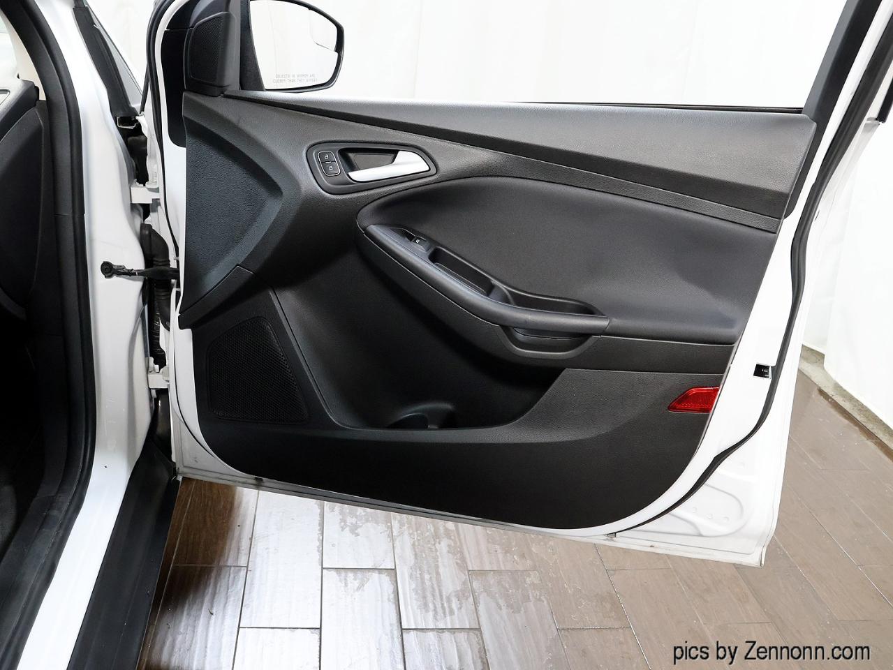 Ford Focus 4dr Sdn SE 2015