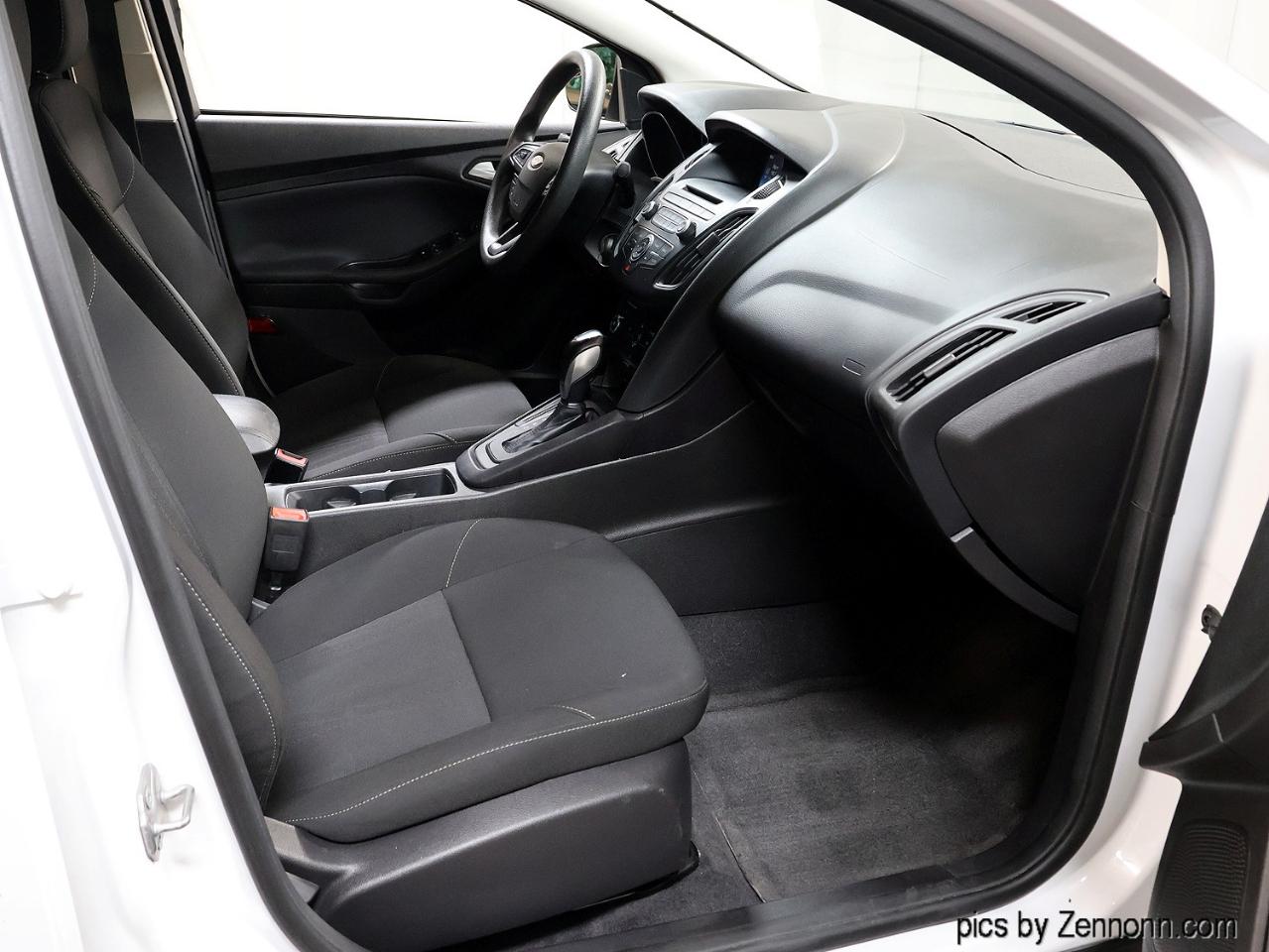 Ford Focus 4dr Sdn SE 2015