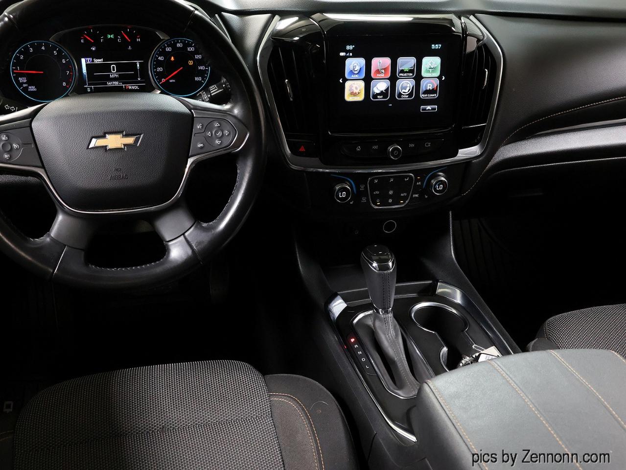 Chevrolet Traverse AWD 4dr LT Cloth w/1LT 2018