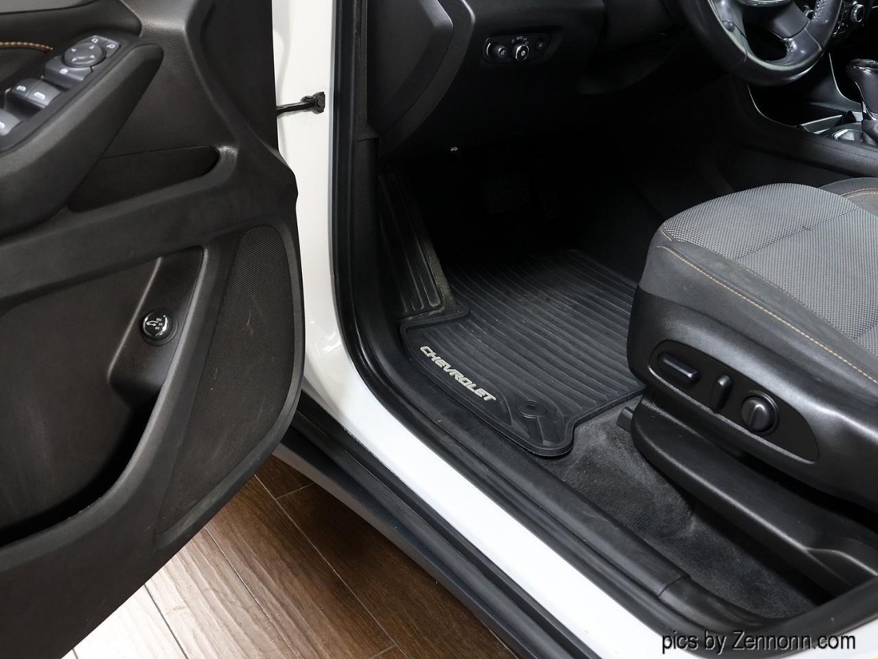 Chevrolet Traverse AWD 4dr LT Cloth w/1LT 2018