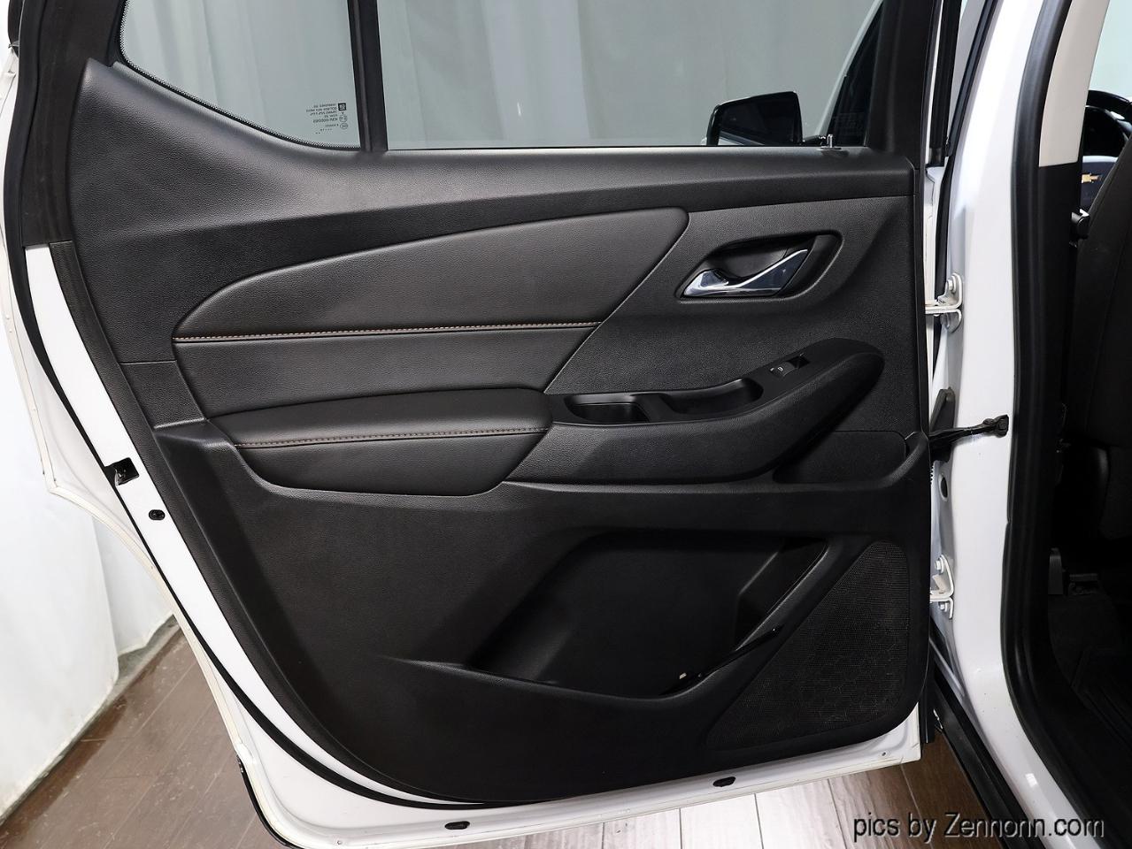 Chevrolet Traverse AWD 4dr LT Cloth w/1LT 2018